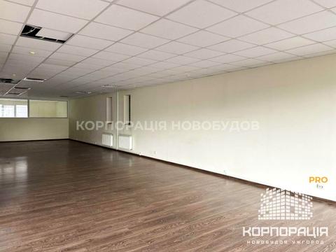комерційна за адресою Швабська вул., 11