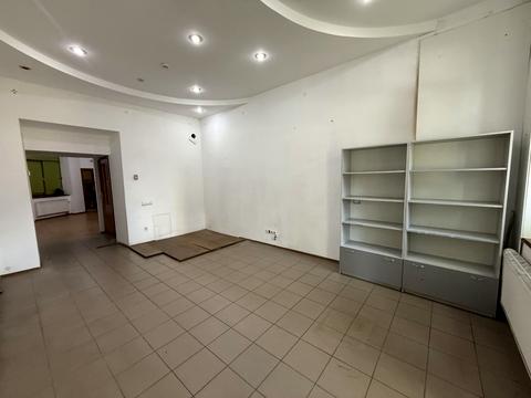 комерційна за адресою Костя Левицького вул. (), 71