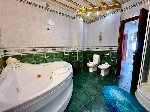 квартира за адресою Шовковична вул., 23
