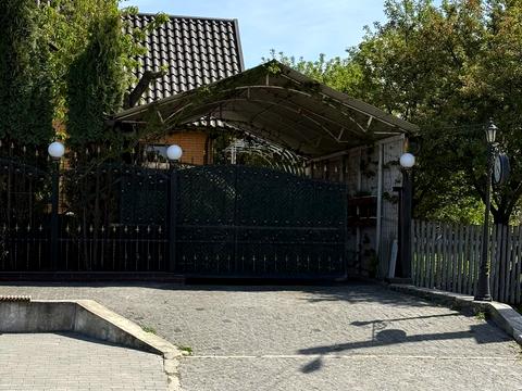 комерційна за адресою Захисників України вул. (Льотчиків-Визволителів), 62