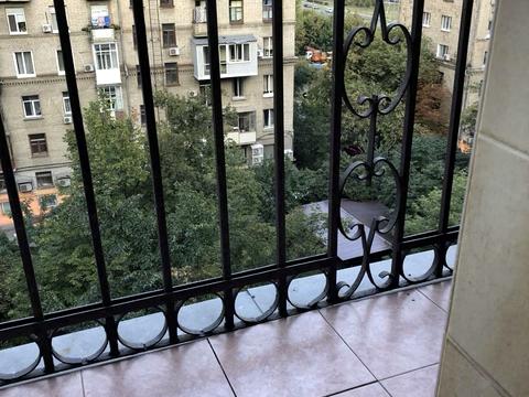 квартира по адресу Конституции пл., 1/12