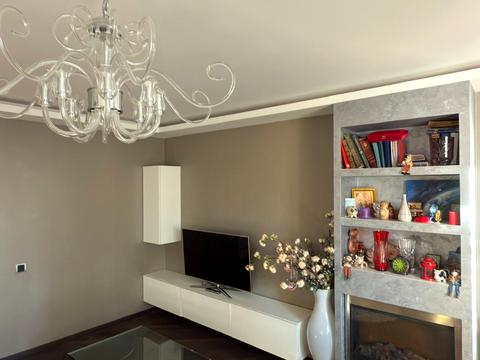 квартира за адресою Дарницький бульв., 8