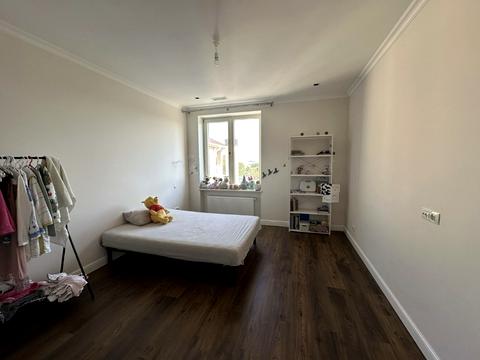 дом по адресу с. Бурлачья Балка, бризовая