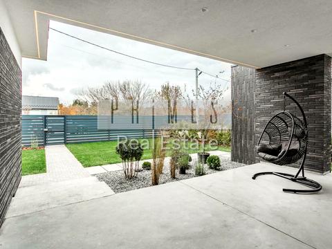 будинок за адресою Довженка вул.