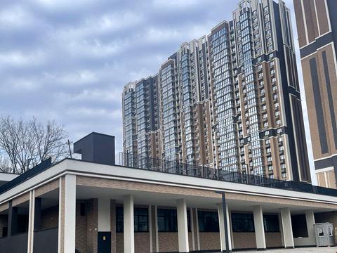 комерційна за адресою Васильківська вул., 37