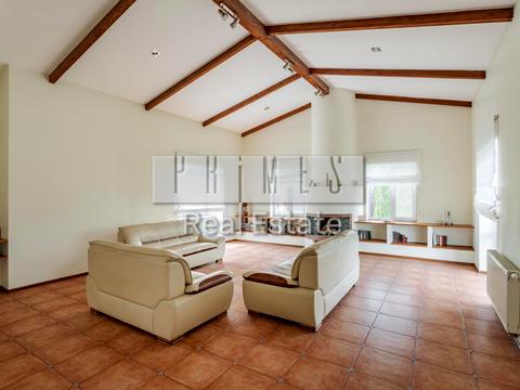 будинок за адресою Зоряна вул.