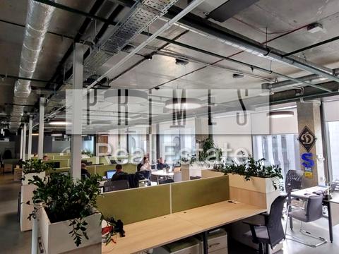 комерційна за адресою Велика Васильківська вул. (Червоноармійська), 100