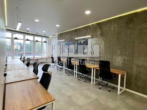 комерційна за адресою Кловський узвіз, 7a