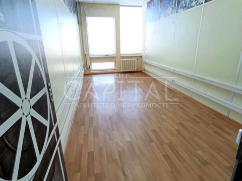 комерційна за адресою Митрополита Василя Липківського вул. (Урицького), 21