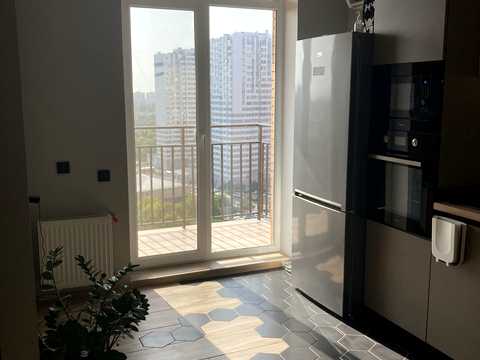 квартира за адресою Жаботинського вул. (Пролетарская улица), 56а