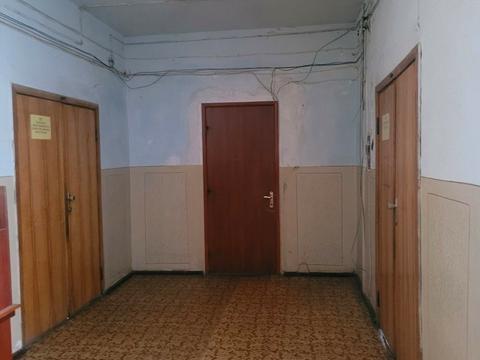 комерційна за адресою Киргизька вул., 15