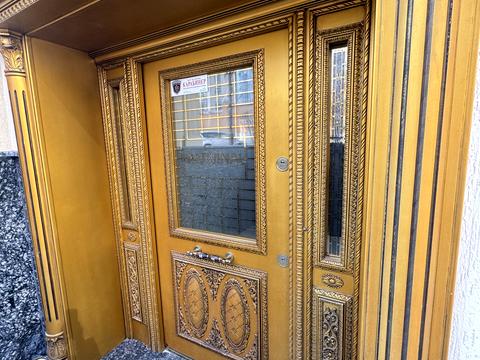 комерційна за адресою Генуезька вул., 5б
