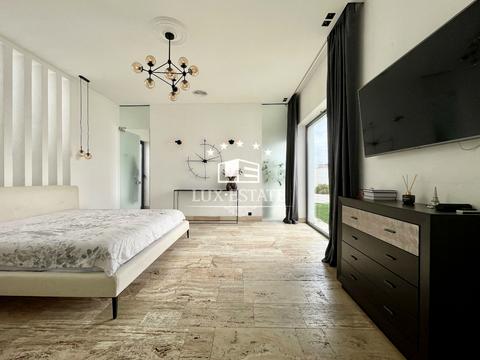 будинок за адресою Ватутіна пров.