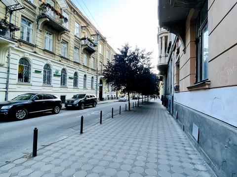 квартира за адресою Львів, кониського, 4