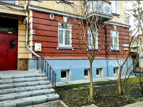 комерційна за адресою Грушевського, 92