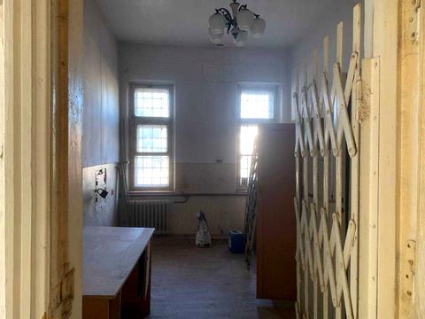комерційна за адресою Фабрична вул., 5