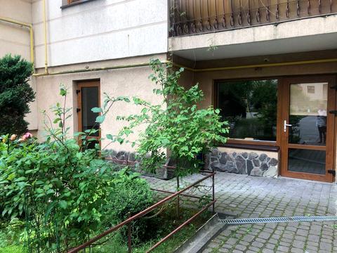 коммерческая по адресу Павла Тичини ул., 2-А