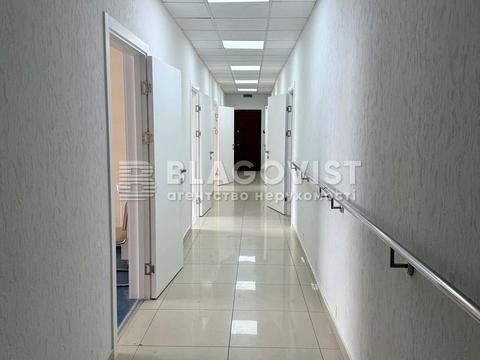 комерційна за адресою Сирецька вул., 49