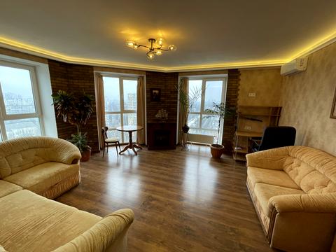 квартира за адресою Академіка Вернадського бульв., 24