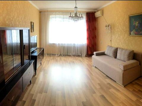 квартира за адресою Космонавтів вул., 4