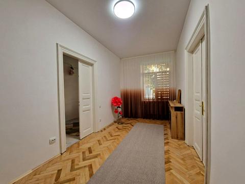 квартира за адресою Джерельна, 25