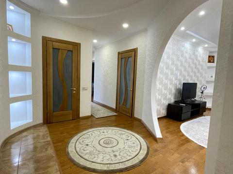 квартира за адресою Космічна вул., 3-А
