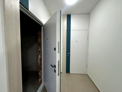 квартира за адресою Червоної Калини вул., 8