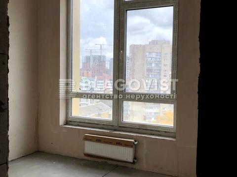 коммерческая по адресу Жилянская ул., 68