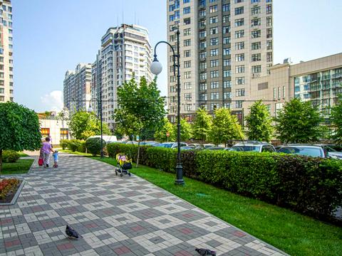 квартира по адресу Андрея Верхогляда ул. (Михайла Драгомирова), 16