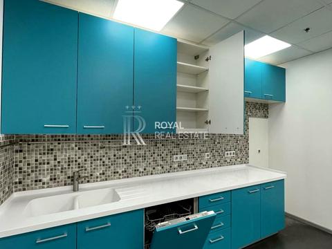 комерційна за адресою Київ, Богдана Хмельницького вул., 52