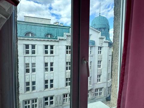 квартира за адресою Академіка Володимира Гнатюка вул. (), 3