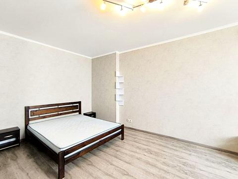 квартира за адресою Драгоманова вул., 40-Ж