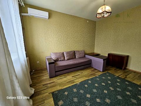квартира по адресу Защитников Украины пл. (Восстания), 1
