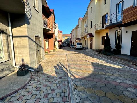 будинок за адресою Садова, 1/16г