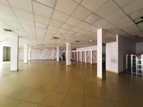 комерційна за адресою Андрія Малишка вул., 3