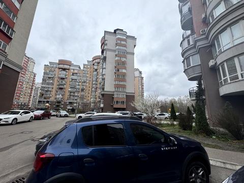 комерційна за адресою Юлії Здановської вул. (Ломоносова), 48-А