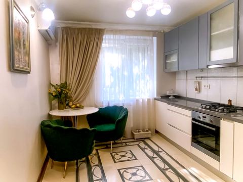 квартира по адресу Стратегическое шоссе (Науки), 24 к 2