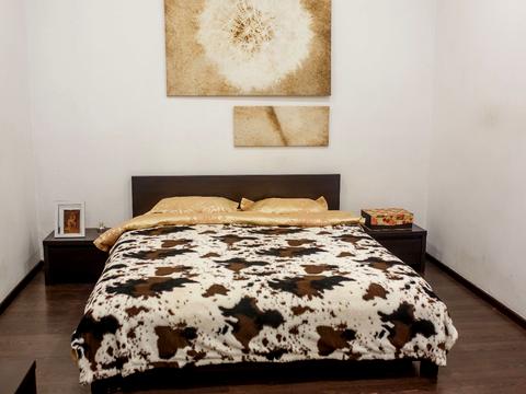 будинок за адресою Озерна вул.