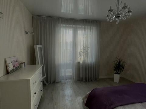 квартира за адресою Академіка Глушкова просп., 9-Д