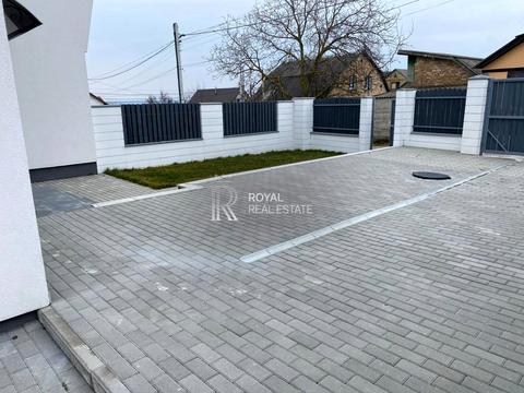 будинок за адресою Лугова вул.