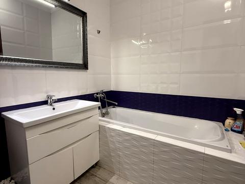 квартира по адресу Николая Ушакова ул., 1-Д