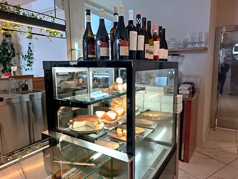 квартира за адресою Микільсько-Слобідська вул., 10