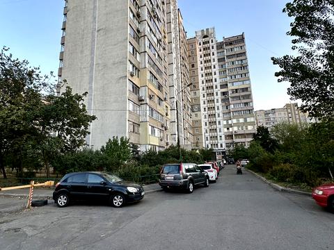 квартира по адресу Ревуцкого ул., 44-Б