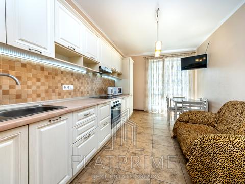 квартира за адресою Воскресенська вул., 18