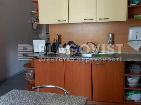 комерційна за адресою Київ, Ушинського вул., 25-А