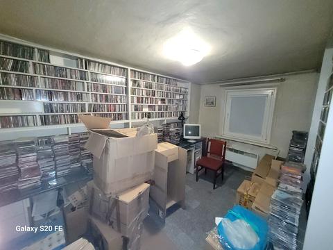 комерційна за адресою Київська вул., 10
