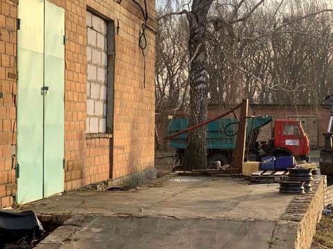 комерційна за адресою смт. Чорнобай, Центральна, 1