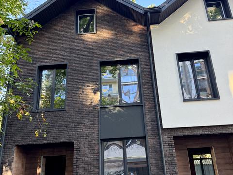 будинок за адресою Лисенка вул.