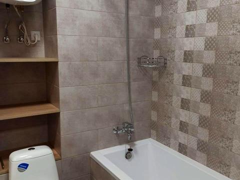 квартира по адресу Ревуцкого ул., 40-В