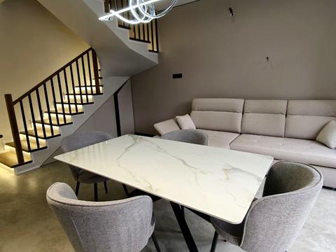 будинок за адресою Сім'ї Шкарівських вул., 9